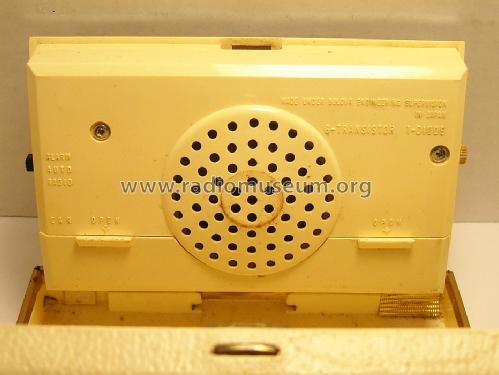 840 Travel Clock Radio ; Bulova Watch Corp.; (ID = 1427910) Radio