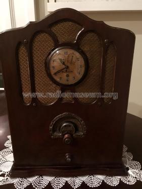 M501; Bulova Watch Corp.; (ID = 1958793) Radio
