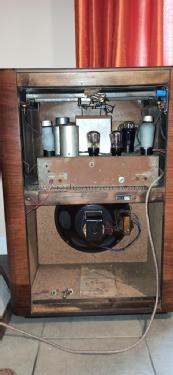 281 ; Burndept Ltd. London (ID = 2956070) Radio