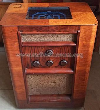 281 ; Burndept Ltd. London (ID = 2956076) Radio