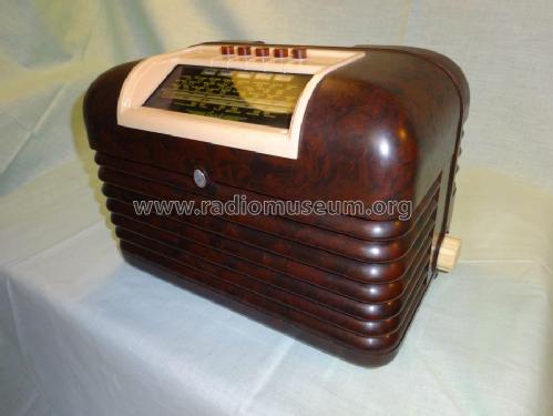 DAC10; Bush Radio; London (ID = 2296312) Radio