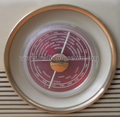 TR82B; Bush Radio; London (ID = 1470589) Radio