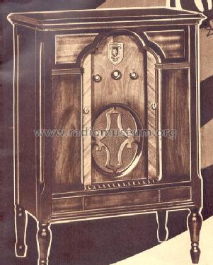 Marlowe ; Cadillac Radio Mfg. (ID = 240488) Radio