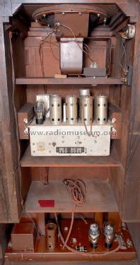 Consolaire Grand Ch= 122; Canadian (ID = 2166490) Radio