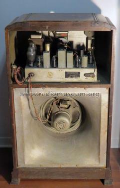 117 CA ; Canadian Marconi Co. (ID = 2584902) Radio