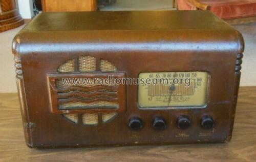 147 Radio Canadian Marconi Co. Ltd. CMC, Esterline, Marconi', build