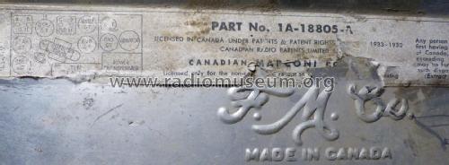 1A-18805-A ; Canadian Marconi Co. (ID = 2443181) Car Radio