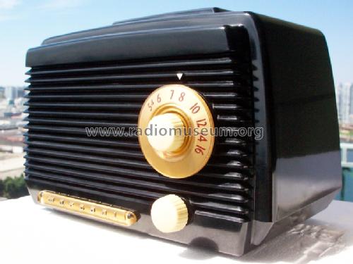 305 ; Canadian Marconi Co. (ID = 800359) Radio