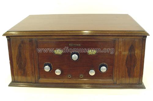 Marconiphone VI M-6; Canadian Marconi Co. (ID = 2870303) Radio