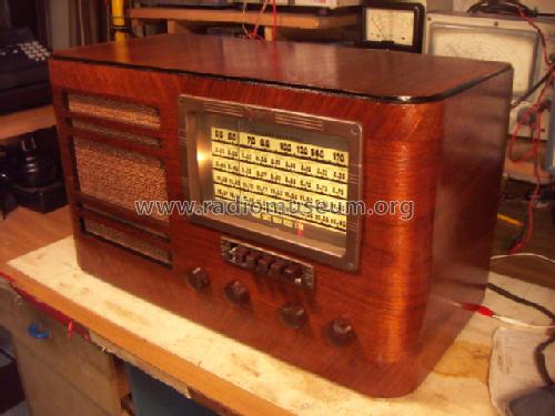185; Canadian Marconi Co. (ID = 1377546) Radio