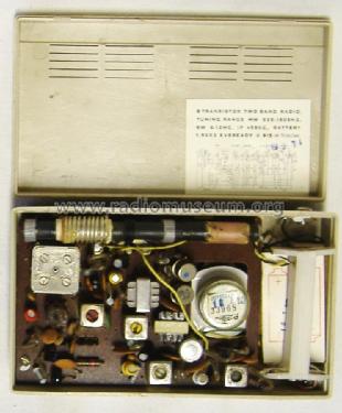 Browni 8 Transistor Two Band Radio ; CBC Charles Brown (ID = 1735659) Radio