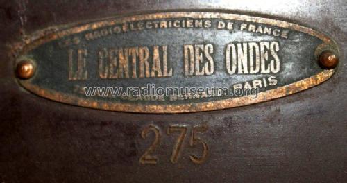 275; Central des Ondes, (ID = 2533622) Radio