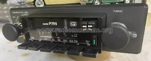 Car Radio Cassette P795; Clarion Co., Ltd.; (ID = 3044376) Car Radio