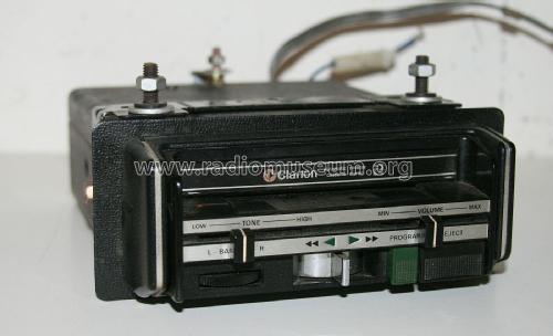 PE-811A; Clarion Co., Ltd.; (ID = 1812868) Sonido-V