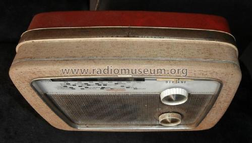 Defiant A58; Co-operative (ID = 2998723) Radio