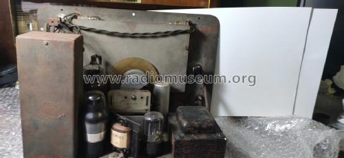 Signal Generator ; Colonial Radio Co.; (ID = 2753871) Equipment