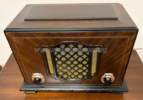 400 ; Colonial Radio Co.; (ID = 2941523) Radio