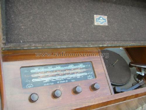 Radiogram C402; Columbia Graphophone (ID = 2959840) Radio