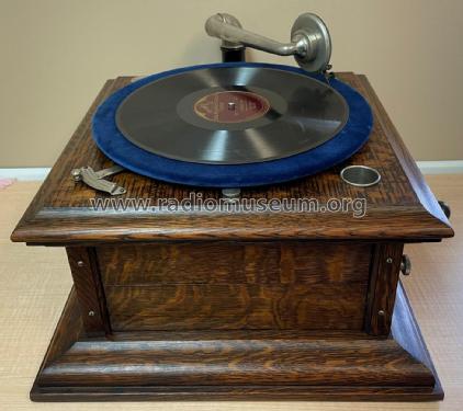 Grafonola B? ; Columbia Phonograph, (ID = 3076709) TalkingM