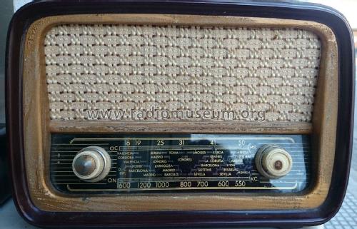 Universon U-710; Comercial Radio (ID = 1956441) Radio