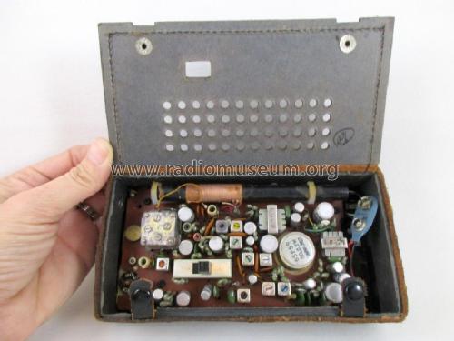 9 Transistor NTR-900; Commodore Import (ID = 2331956) Radio