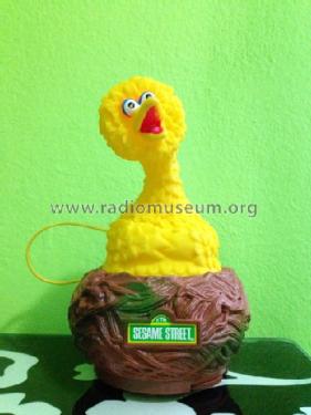 Sesame Street - Big Bird® Portable Radio ; Concept 2000 Hong (ID = 1587346) Radio