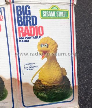 Sesame Street - Big Bird® Portable Radio ; Concept 2000 Hong (ID = 1587350) Radio