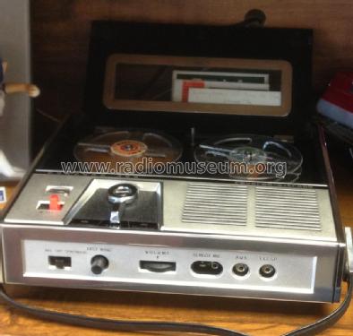 Concord 300 Reverse-A-Track Portable 4 Reel-to-Reel Tape Recorder 