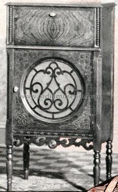 unknown console ; Consolidated Radio (ID = 1800533) Radio