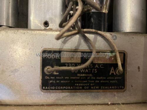 Popular 84; Courtenay Brand; (ID = 2785516) Radio