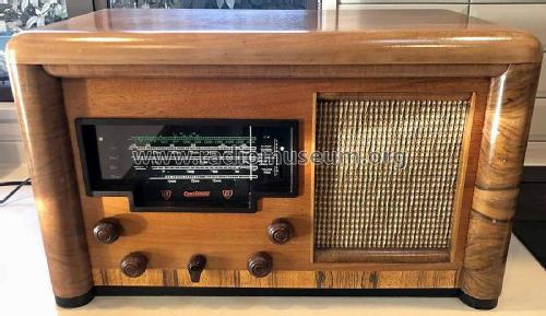 Renown 90; Courtenay Brand; (ID = 3030511) Radio