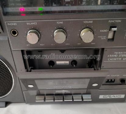 4 Band Stereo Radio Cassette Recorder J444; Craig Panorama Inc.; (ID = 2981622) Radio