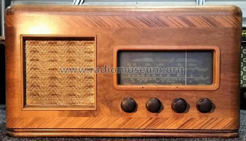 Cromwell 521; Cromwell, Gulbransen (ID = 2904120) Radio