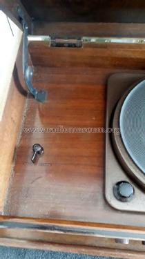 Cromwell 6 Valve Dual-Wave Radiogram 6251E; Cromwell, Gulbransen (ID = 2996549) Radio