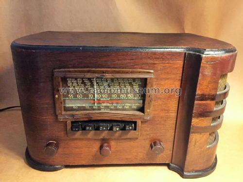 638B ; Crosley Radio Corp.; (ID = 2393982) Radio