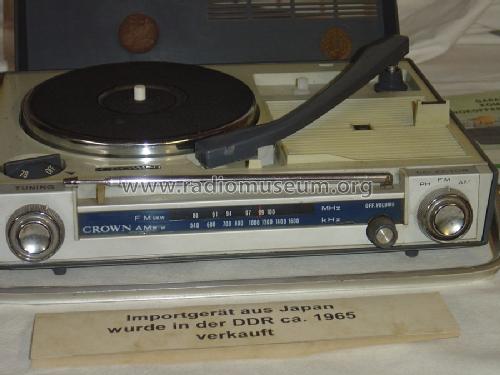 Radio Phonograph TRP-104F; Crown Radio Corp.; (ID = 429365) Radio