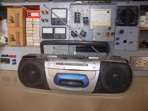 Daytron RGD-02; Daewoo Electronics (ID = 1923090) Radio