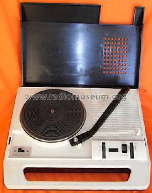 Portable Radio Phonograph DRP-801N; Daiwa Enterprises (ID = 680430) Radio