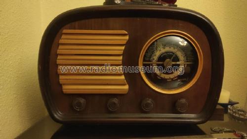 Cambpell ; de Wald; Barcelona (ID = 2995296) Radio