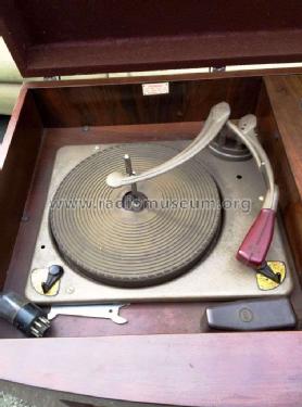 All-Wave Radiogramophone RG98; Decca Brand, Samuel (ID = 2073726) Radio