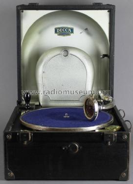 Six Six Phonograph 66; Decca Brand, Samuel (ID = 2380073) TalkingM