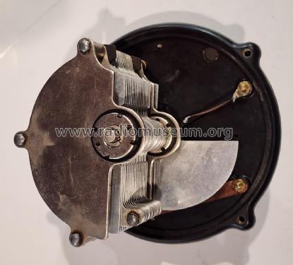 Variable Condenser, Fitzroy CV-1033; DeForest Radio (ID = 3105131) Radio part