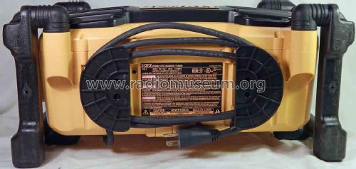 https://www.radiomuseum.org/images/radio/dewalt_industrial/heavy_duty_work_site_charger_radio_1832062.jpg