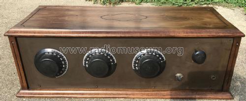 DeLuxe D15; Diamond T Radio; (ID = 2682271) Radio