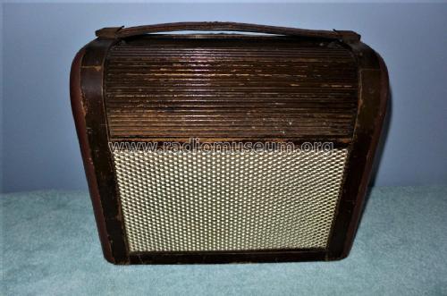 Philco 354; Dominion Radio & (ID = 2803051) Radio