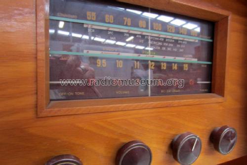 Philco Hollywood 1661; Dominion Radio & (ID = 3096400) Radio