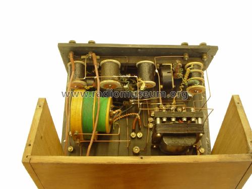 Poste à 4 lampes forme piano CFL; Ducretet -Thomson; (ID = 2233209) Radio