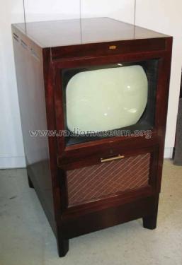 Club 20 RA-106; DuMont Labs, Allen B (ID = 1723320) TV-Radio