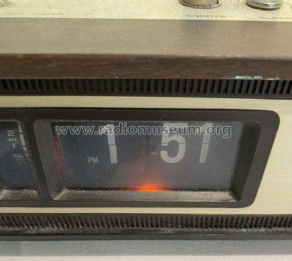 AM/FM Clock Radio DS-4547; Dyn Electronics Inc. (ID = 2847049) Radio