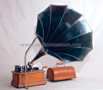 Phonograph Standard D ; Edison, Thomas A., (ID = 2420764) TalkingM